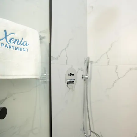 Xenia Apartment *
